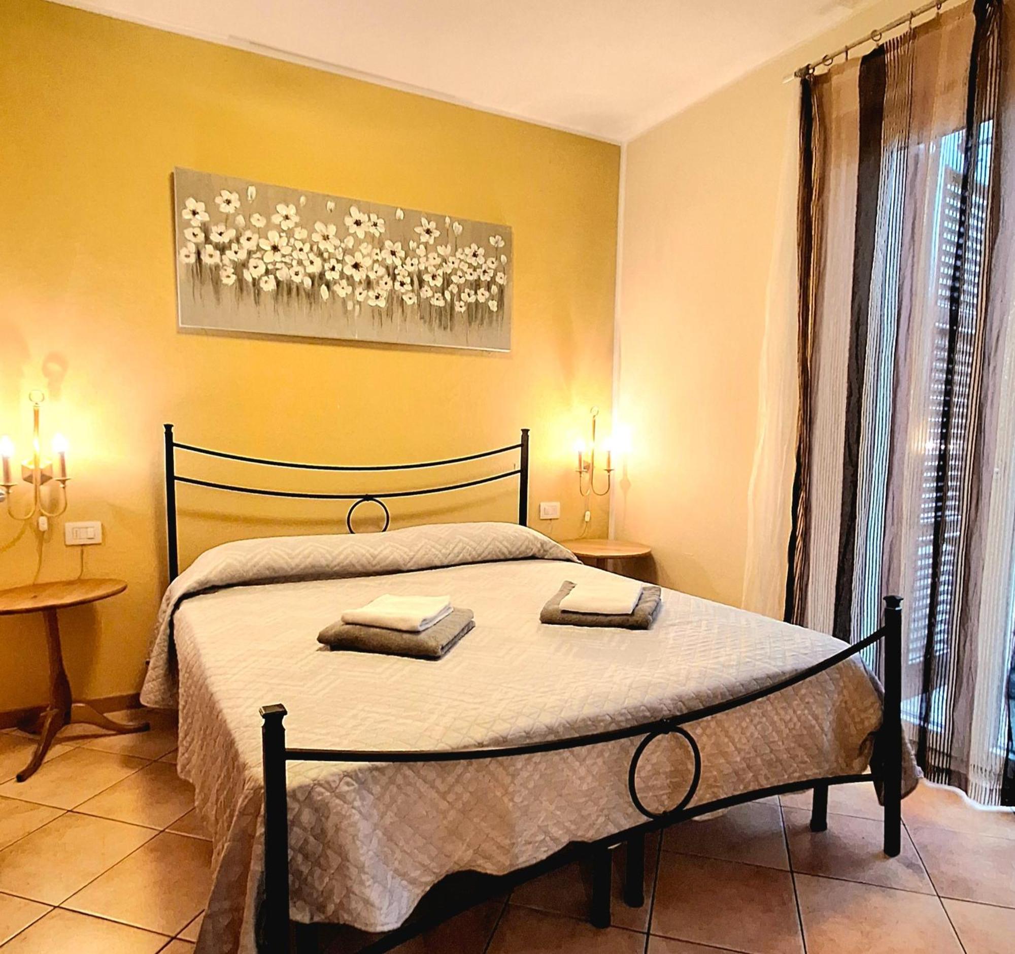 Al Glicine Apartments Lazise Room photo