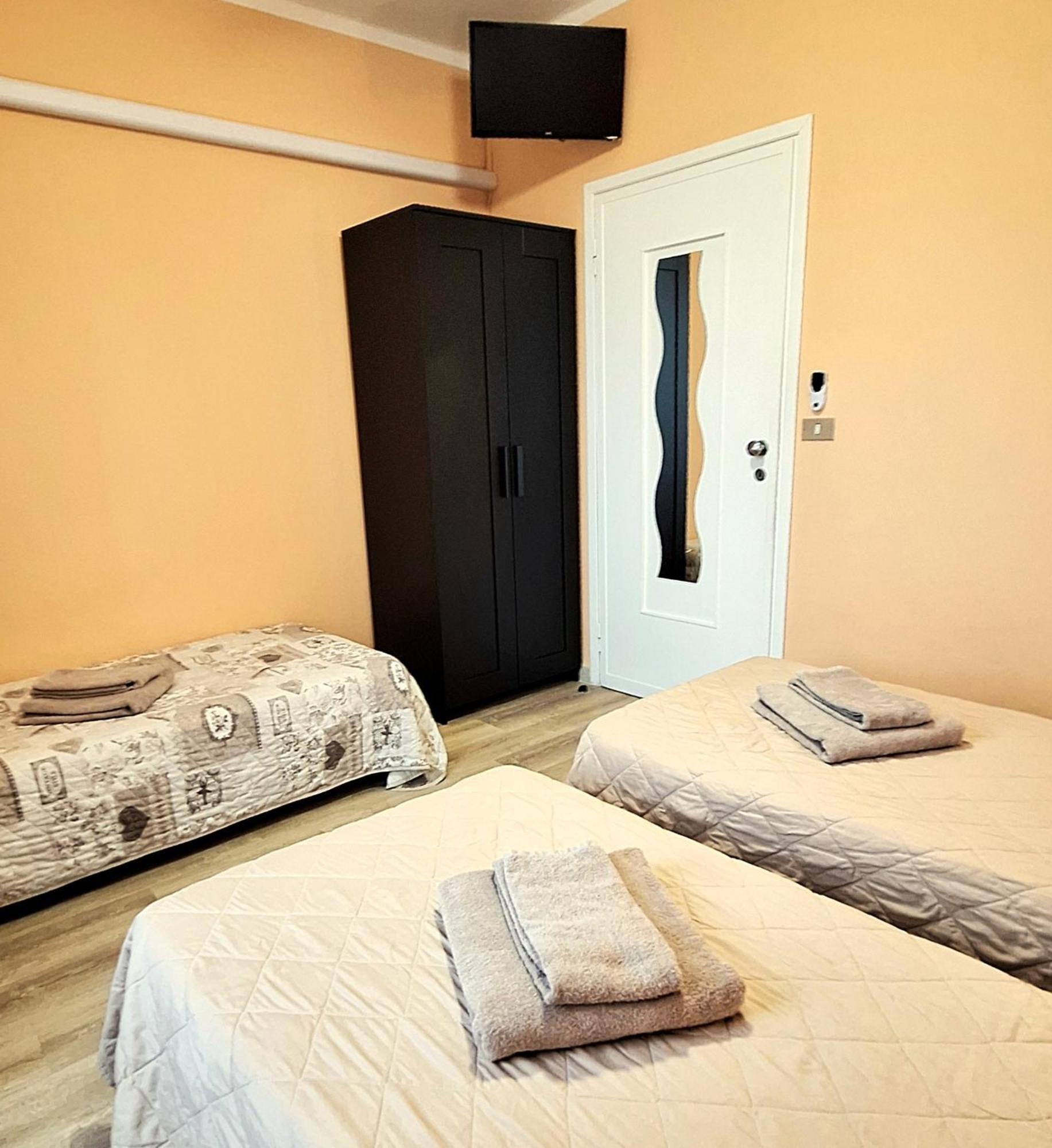 Al Glicine Apartments Lazise Room photo